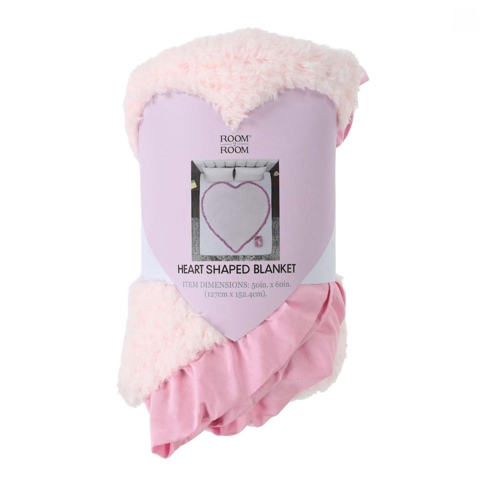 Room Room Pink Heart Shaped Blanket 50in x 60in